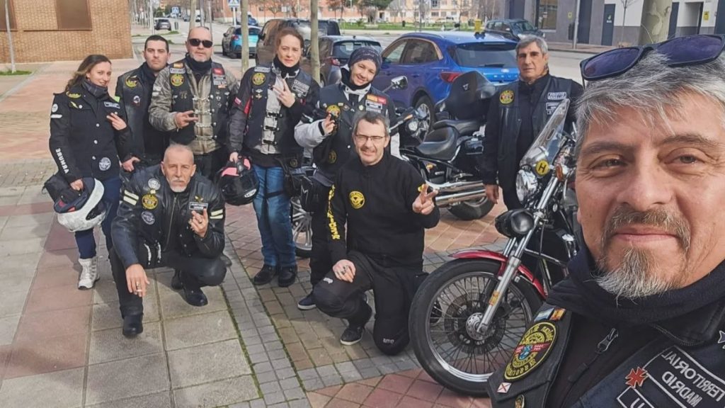 El pasado domingo estuvimos en el IV Motoalmuerzo de @moto_grupo_riberenos en el que pasamos un día memorable, después de tanta lluvia se notaban las ganas de salir y todos los moteros estaban eufóricos, gracias a los organizadores por otro año de evento excepcional y por hacernos sentir como en casa, nos vemos en la próxima 😉✌️ #vulcanridersassociation #vraspain #vulcanridersmadrid #kawasakivulcan #ivmotoalmuerzoribereños